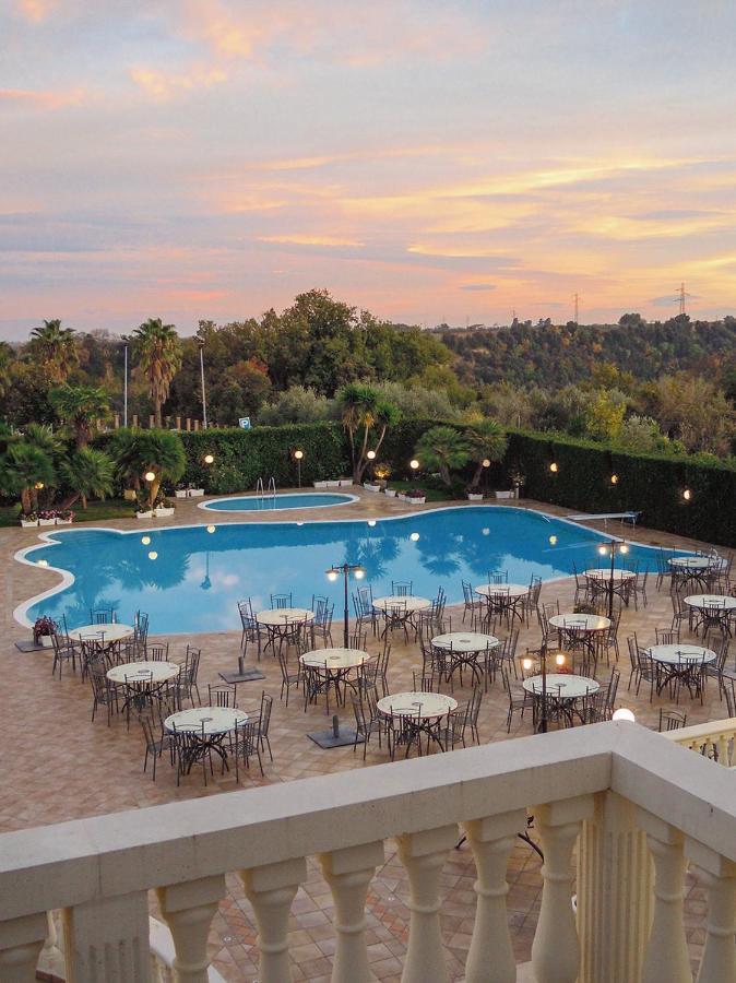 Hotel Villa Medici Rocca San Giovanni Ngoại thất bức ảnh