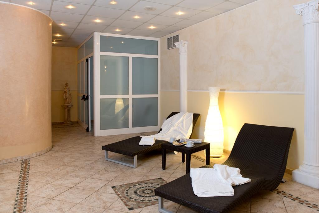 Hotel Villa Medici Rocca San Giovanni Ngoại thất bức ảnh
