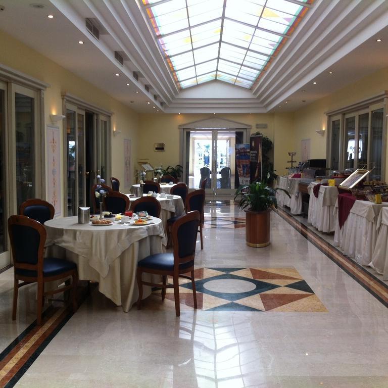 Hotel Villa Medici Rocca San Giovanni Ngoại thất bức ảnh