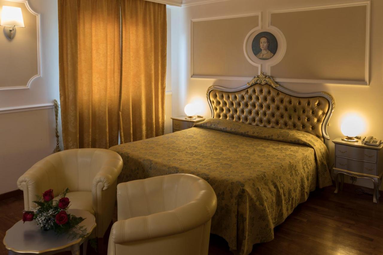 Hotel Villa Medici Rocca San Giovanni Ngoại thất bức ảnh