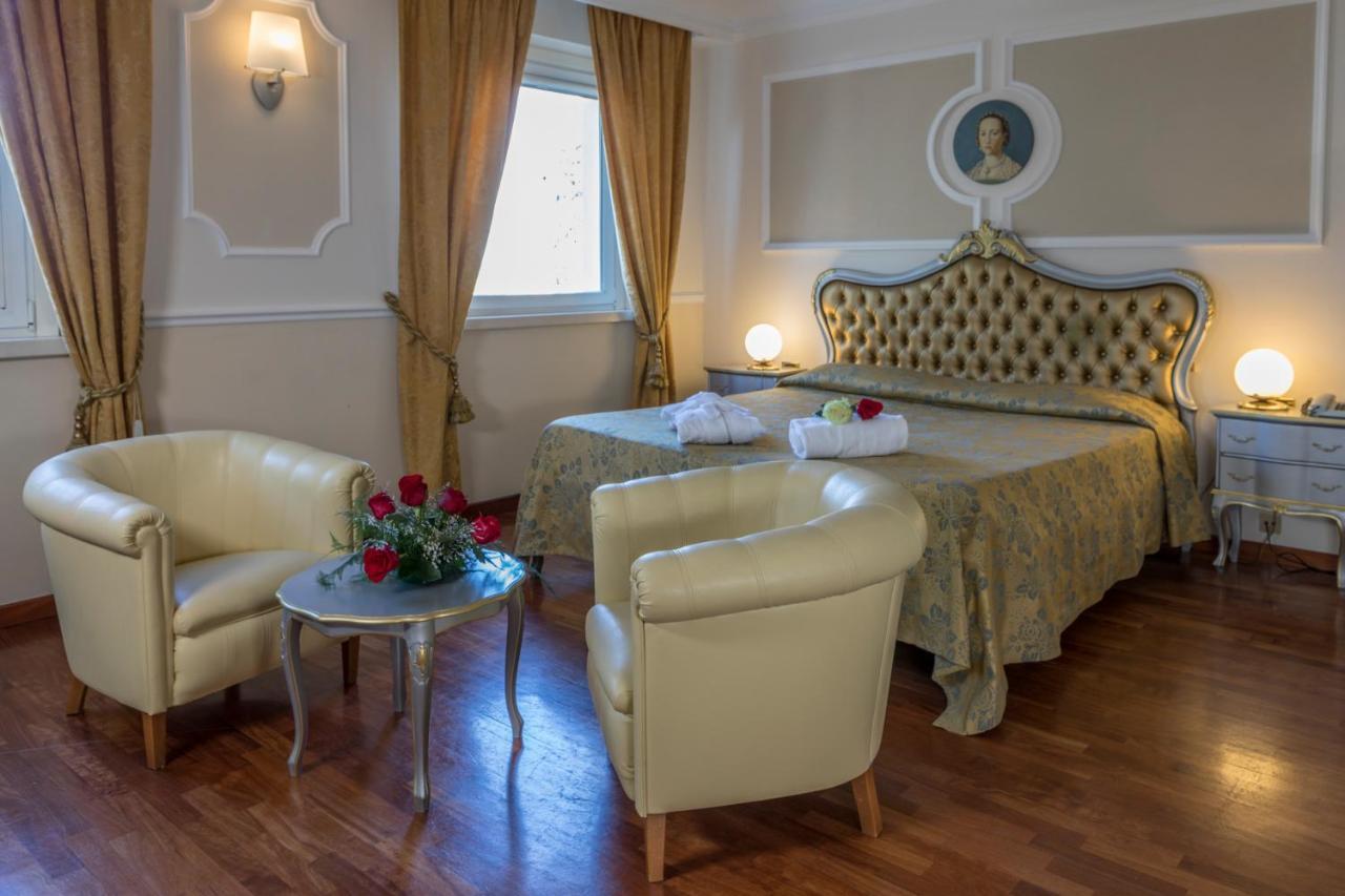 Hotel Villa Medici Rocca San Giovanni Ngoại thất bức ảnh